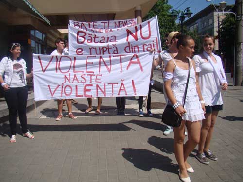 Foto Protest impotriva violentei (c) eMM.ro